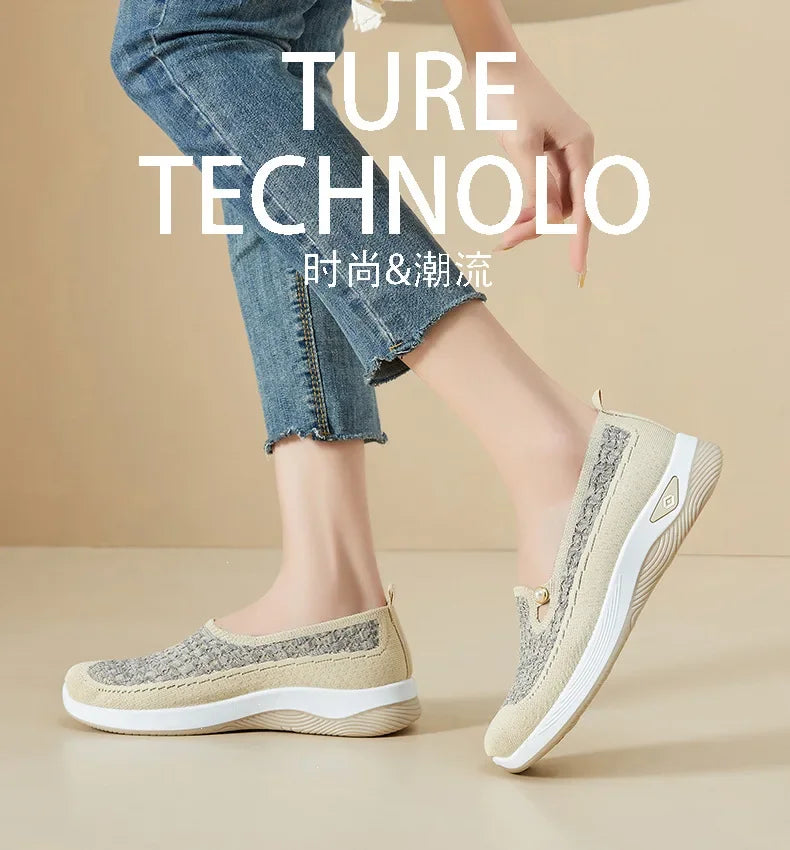 Women's shoes 2025 Spring and Autumn casual fashion soft sole lightweight single shoe women's breathable mother's shoes