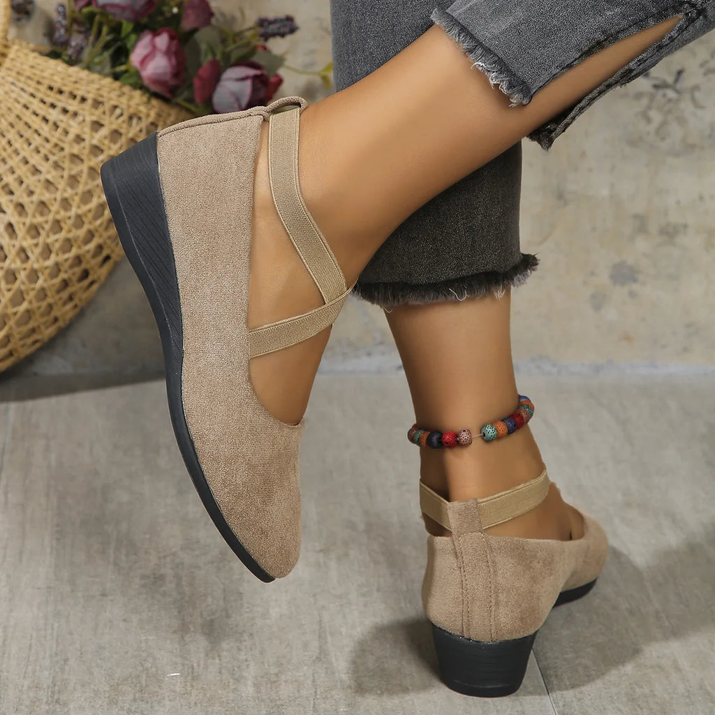 Women's Shoes 2025 Spring New American Large Size Pointed Toe Slope with Single Shoes Female Soybean Shoes Sports Casual Shoes