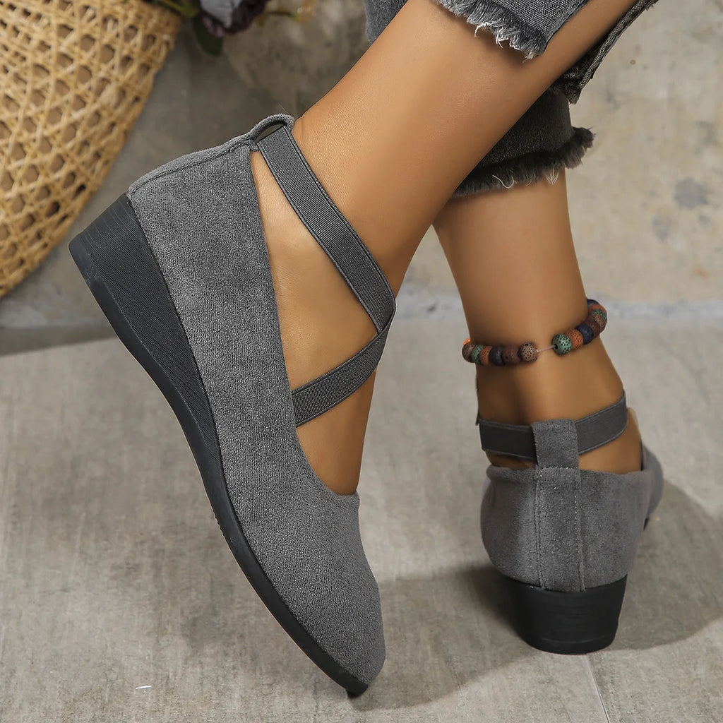 Women's Shoes 2025 Spring New American Large Size Pointed Toe Slope with Single Shoes Female Soybean Shoes Sports Casual Shoes