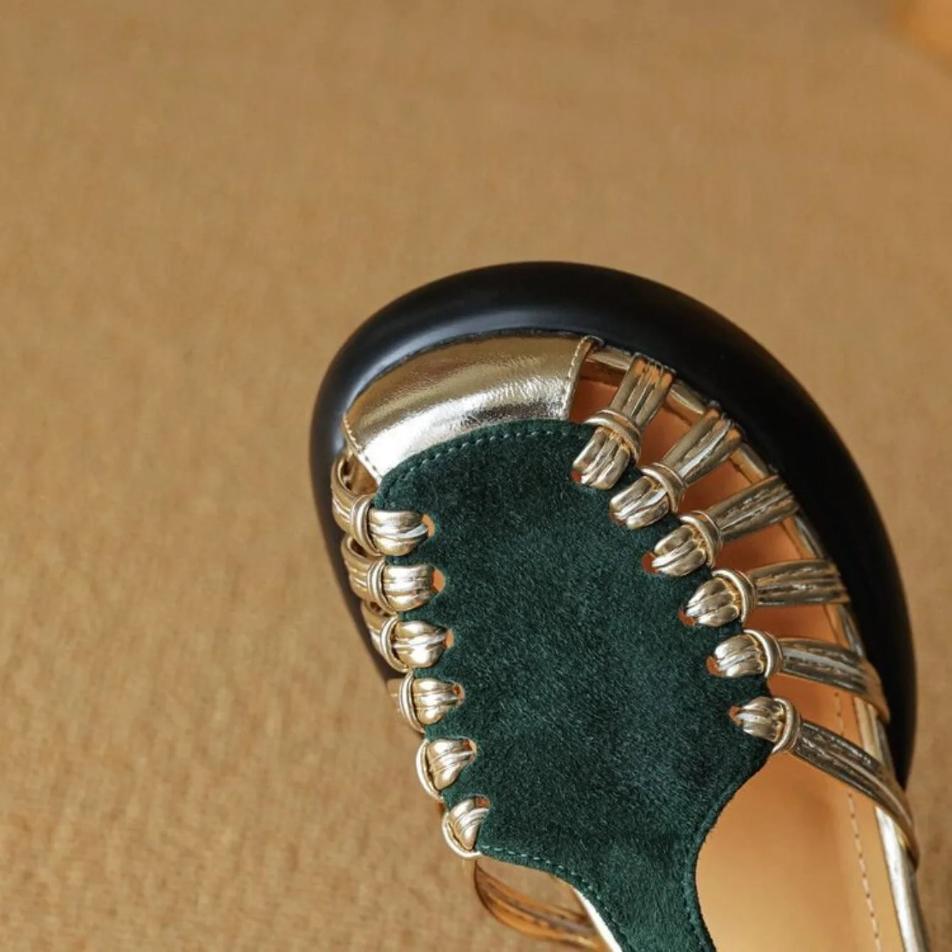 Women's Shoes 2025 New Summer Trend Comfortable Low-heeled Shoes Baotou Casual One-line Buckle Fashion Roman Sandals