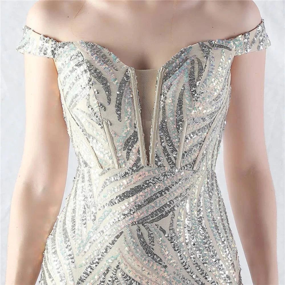 Elegant LYNHURD! ball gown evening dress in luxurious fabric, perfect for formal occasions and special events.