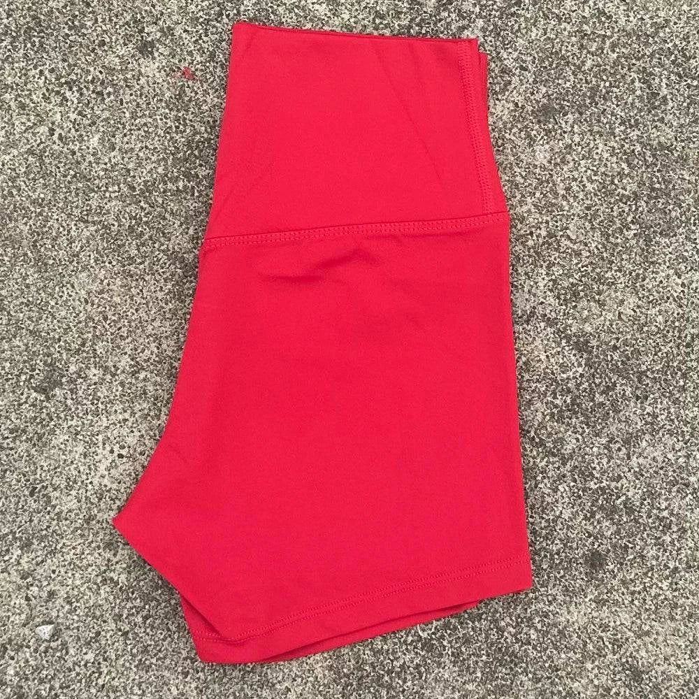 LYNHURD high waist yoga shorts, slim fit design, ideal for gym and running, showcasing a comfortable, elastic fabric.