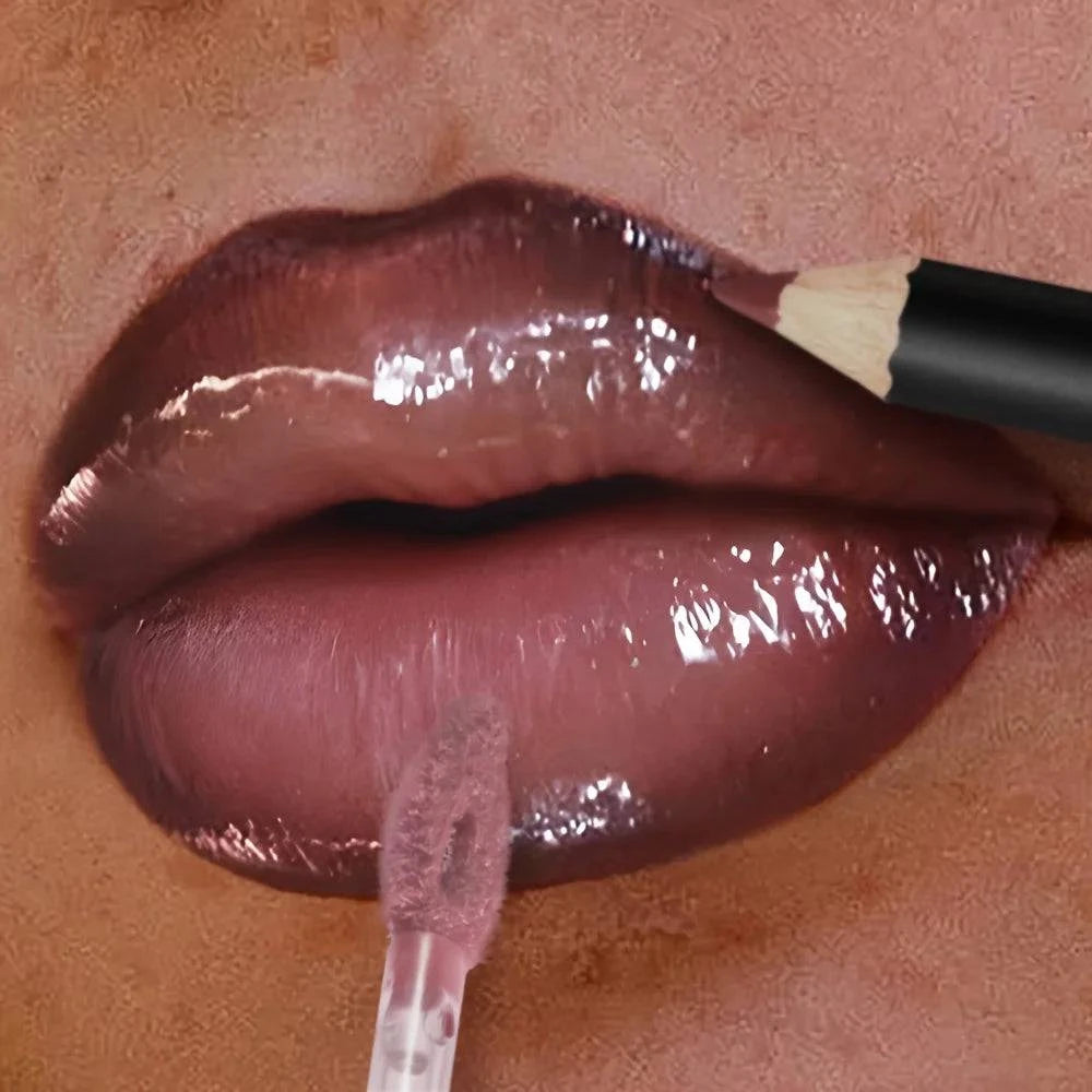 3PCS LYNHURD! Glossy Lip Set featuring shimmer lip gloss, lip oil, and lip liner in nourishing, high-shine formulas.